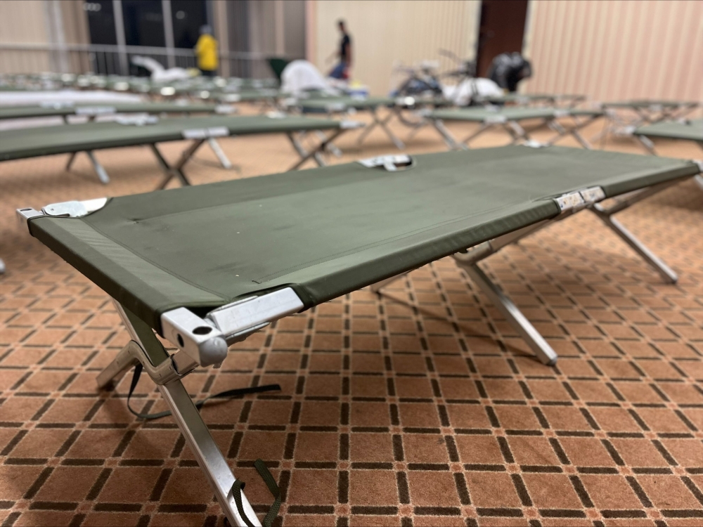 Homeless shelter cots