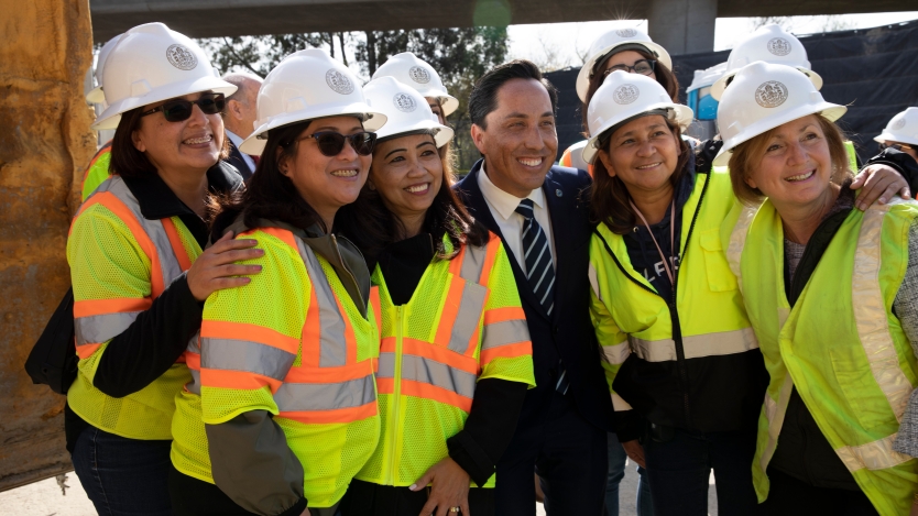 Female engineers and Mayor Todd Gloria